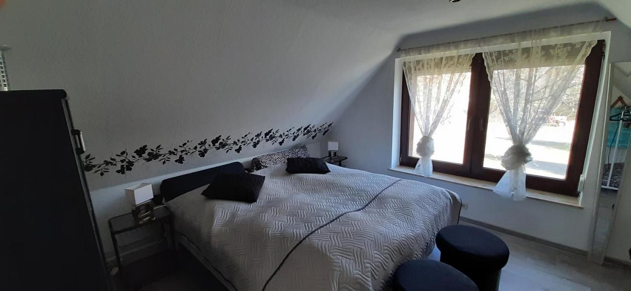 Ferienwohnung Rosi Stoppa Burg  Luaran gambar